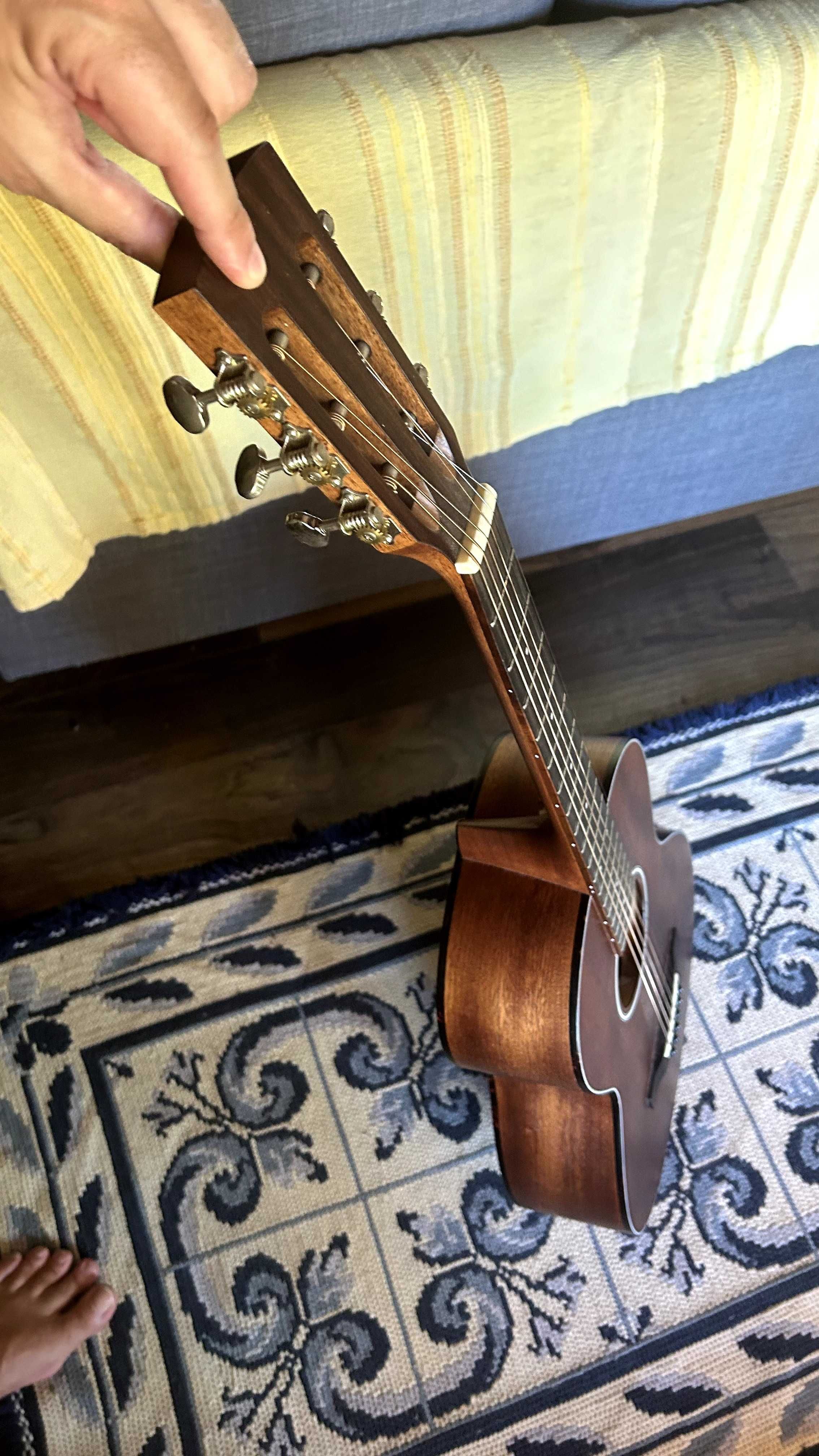 Guitarra Parlor Ibanez (Travel Size)