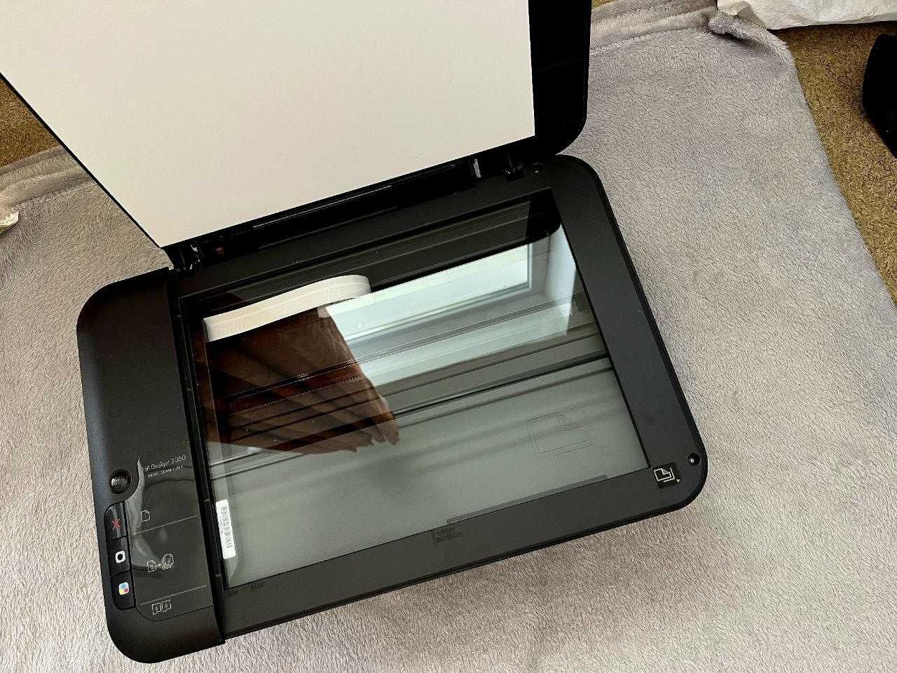 Принтер HP DeskJet 2050 All-in-One