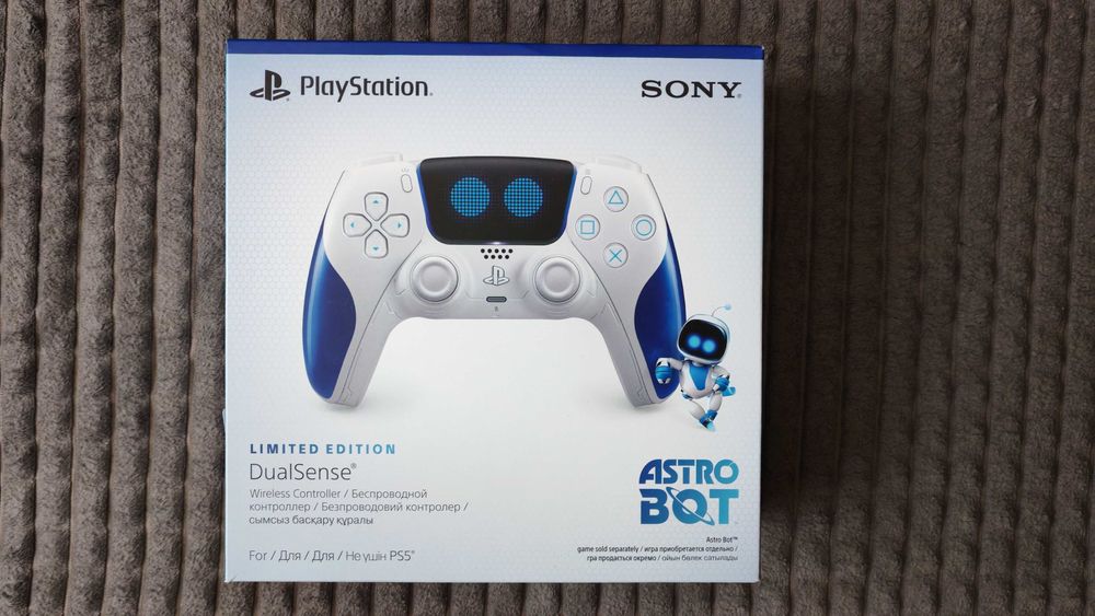 Геймпад Sony DualSense Astro Bot - Limited Edition