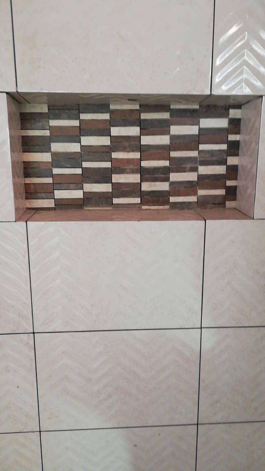 Ladrilhador profesional /cerâmica/porcelanato, Pladur e Pintura