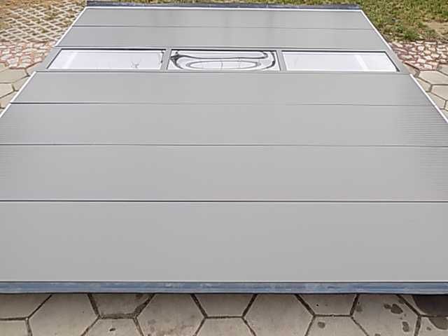 Brama garażowa segmentowa panelowa 378x440cm