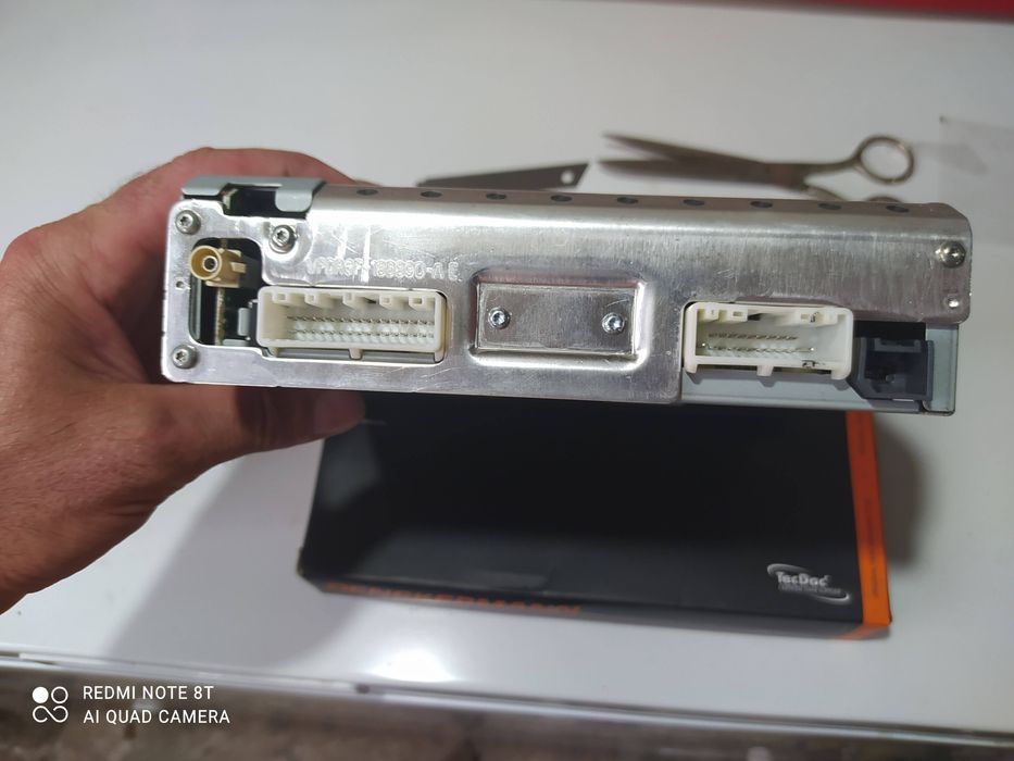 Штатных  магнитола