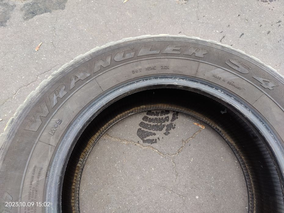 3 x opony Goodyear Wrangler S4, 235/45 R 17