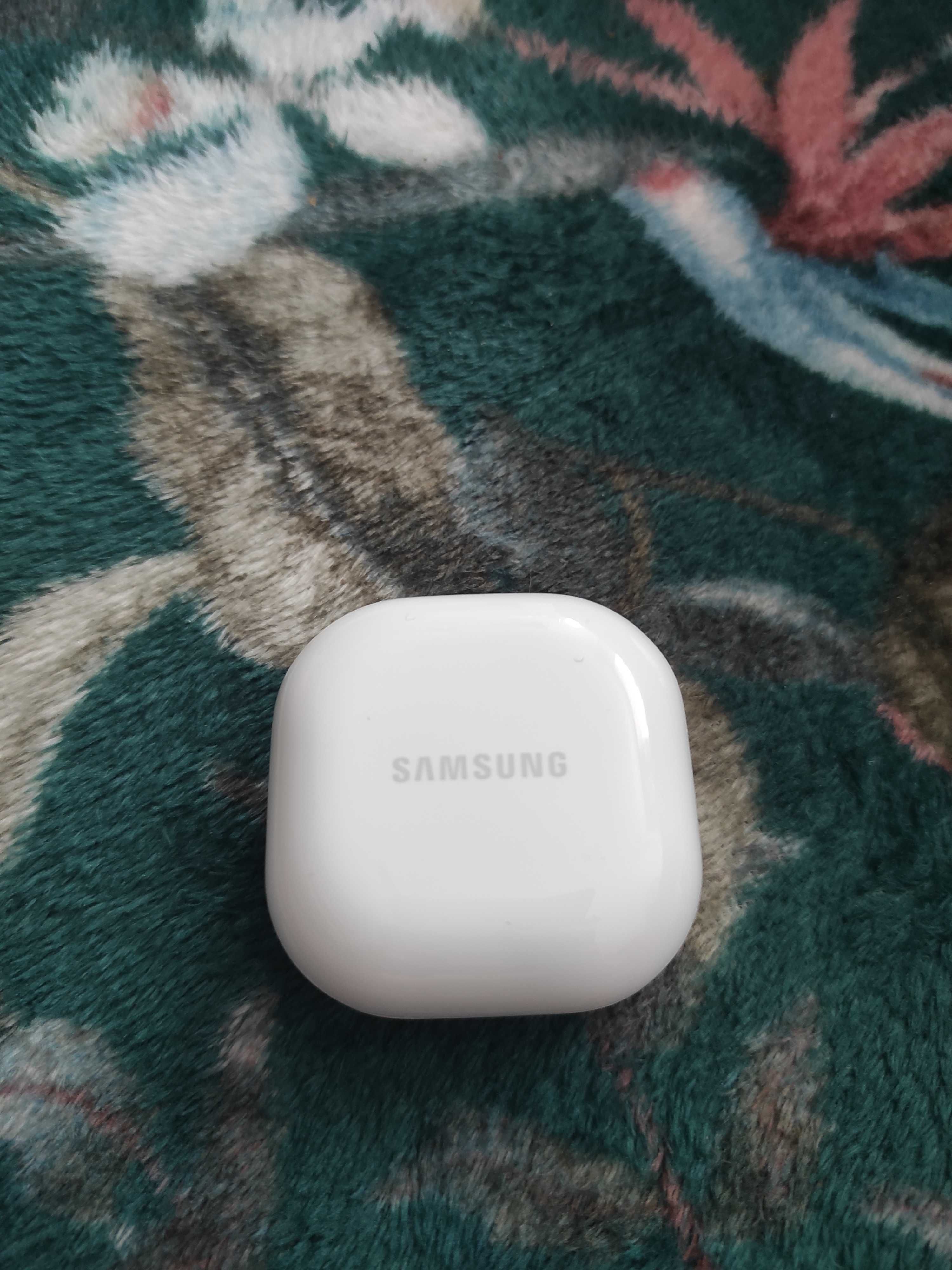 Słuchawki bezprzewodowe Samsung FE