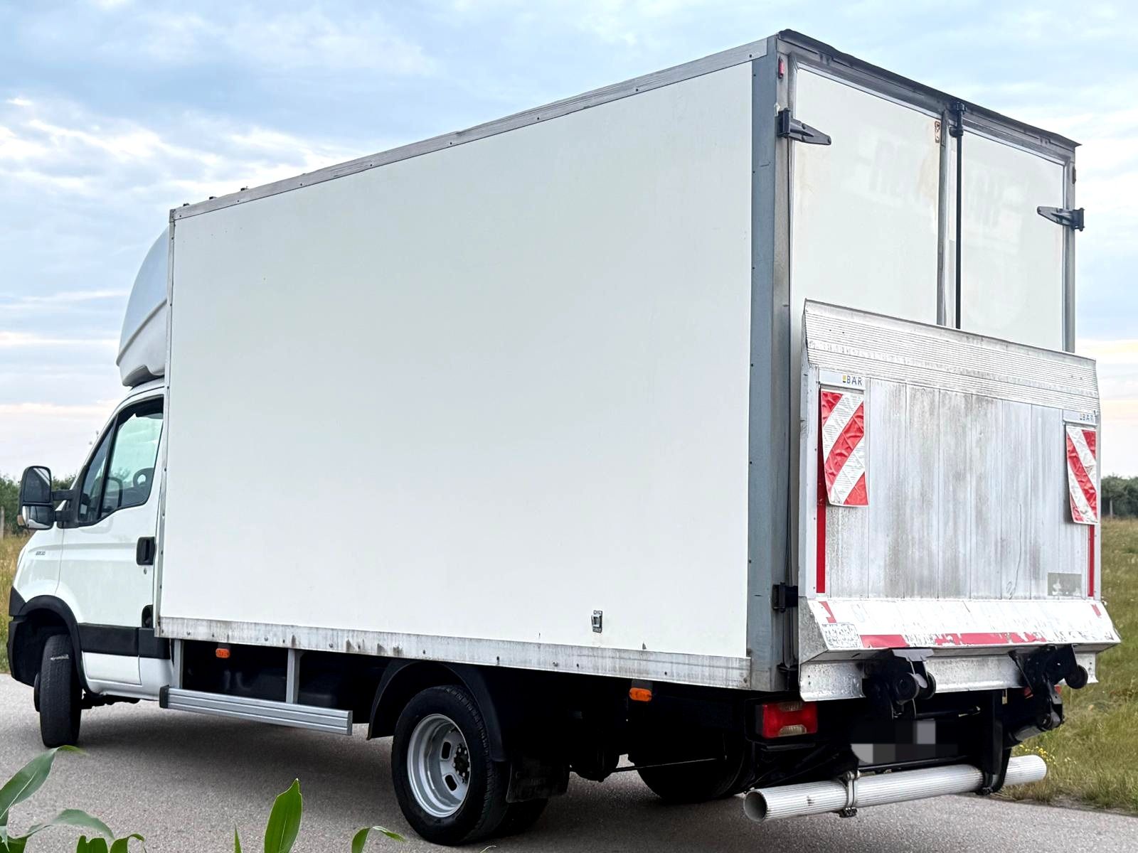 Iveco daily 35 c15 izorerma chlodnia blizniak winda