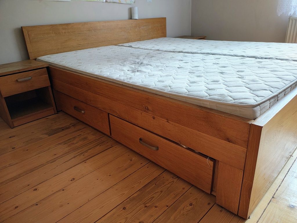 Łozko 180 x 200 z szufladami, stelażem i 2 szafkami nocnymi