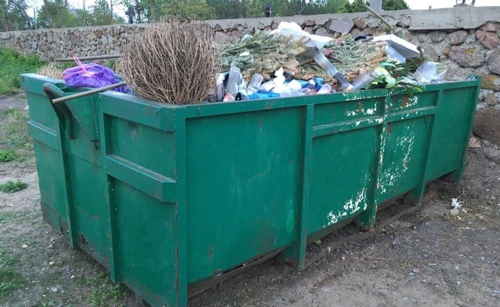 Opróżnianie/sprzątanie/ wywóz/.Mieszkań, domów, strychów itp