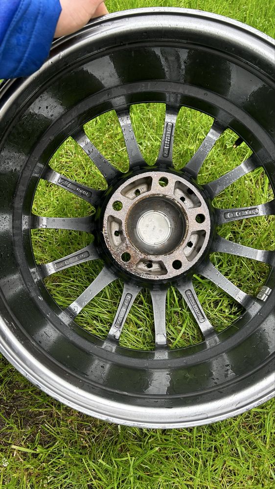 R18 W8 PCD 5x112 ET30 DIA. 66.6