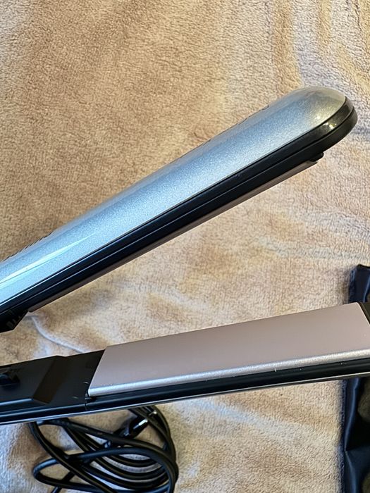 Вирівнювач для волосся Philips hp8361