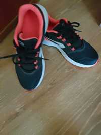 Buty sportowe r 40