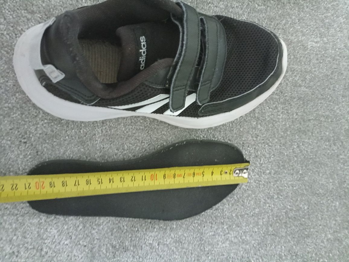 Buty Adidas na rzepy. Rozmiar 33. Wkładka 21 cm.