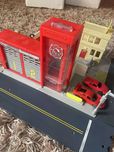 Matchbox Straż Pożarna – remiza z efektami + GRATIS resoraki