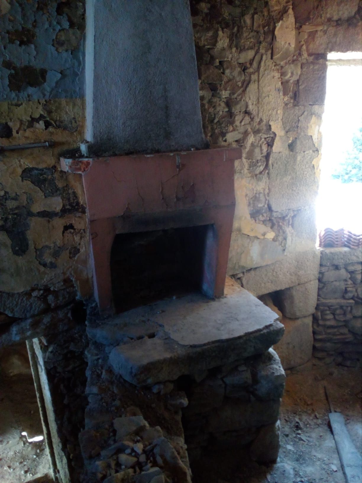 Prédio urbano / casa em Penamacor