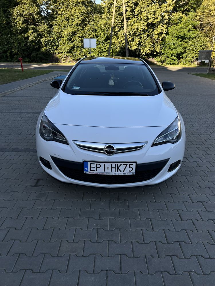 Opel astra j Gtc