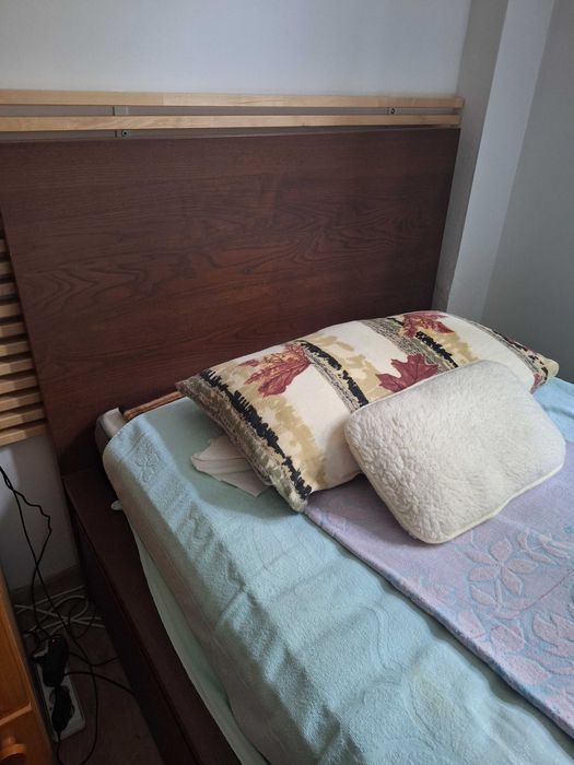 Łóżko pojedyncze 90x200 IKEA MALM z szufladami