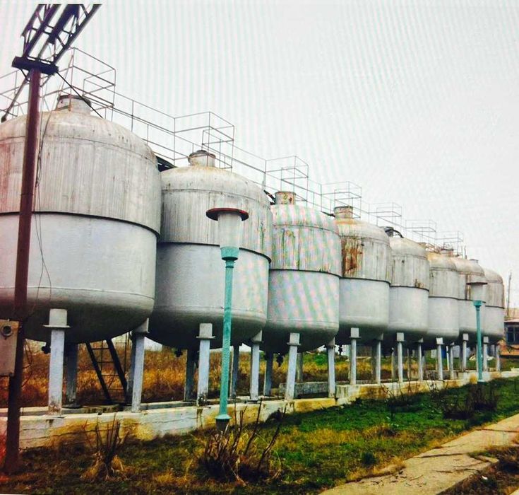 5 куб 2 шт. 2.7 куб  газгольдер ресивер бочка резервуар ёмкость