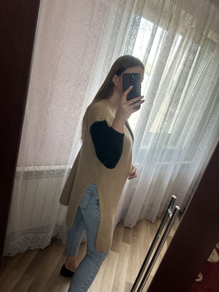 Жилетка,безрукавка
