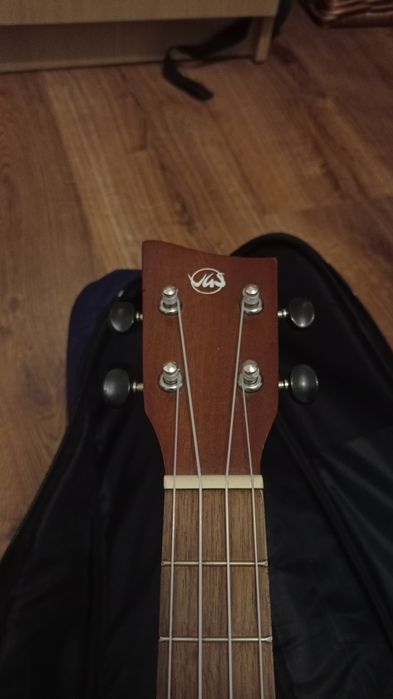 Ukulele tenorowe