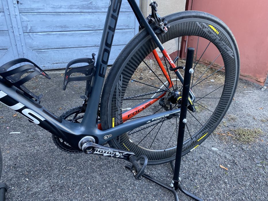 Rower szosowy szosa Focus Izalco Pro Mavic Cosmic karbon