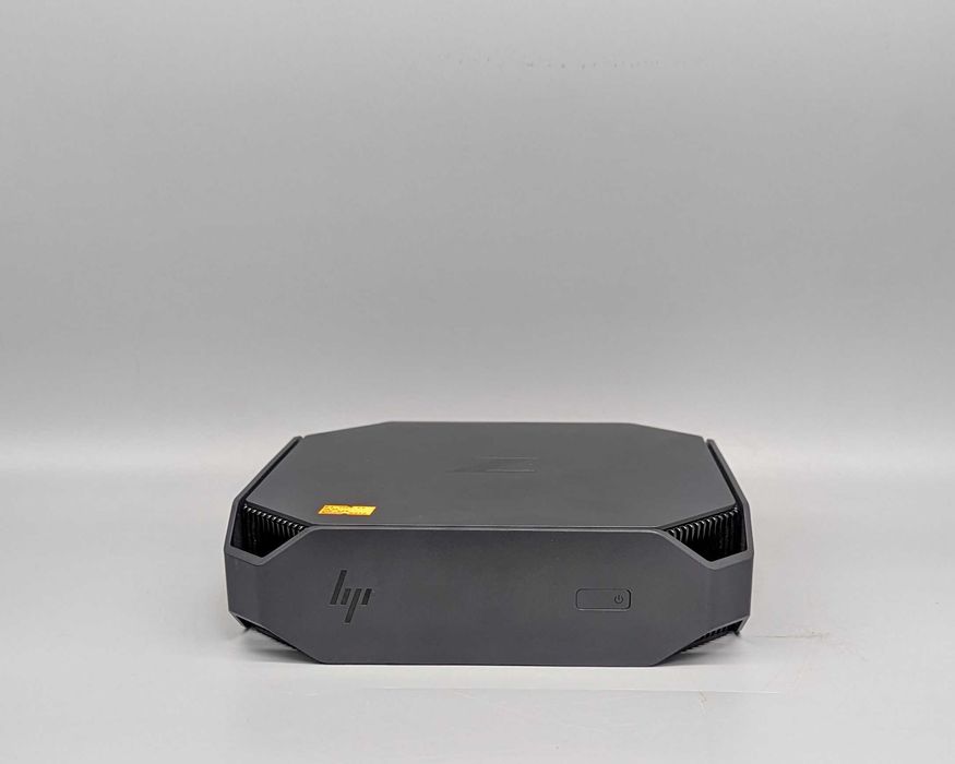 HP Z2 mini G3/ XEON E3-1225 V6 /16 Gb /256 Gb SSD /Quadro M620