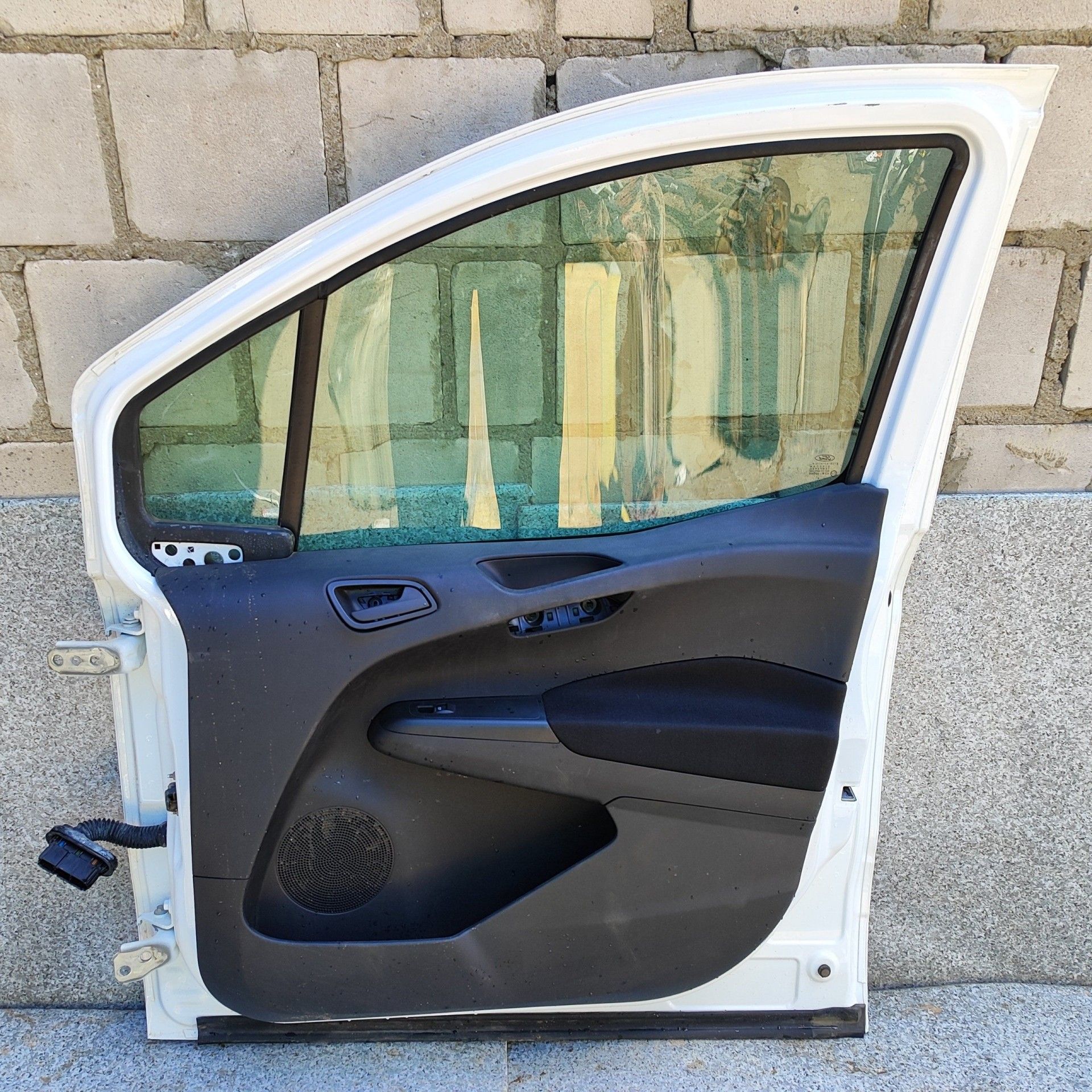 Drzwi Przód Przednie Prawe Ford Transit Courier 16r
