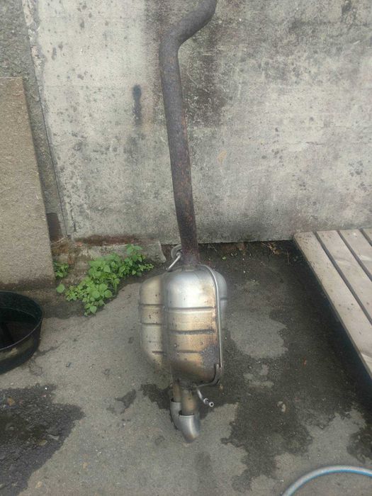 Выхлопна система. Глушитель Passat b6 разборка