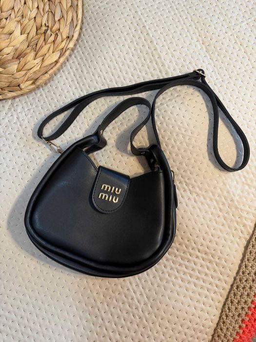 Czarna mała nowa torebka damska