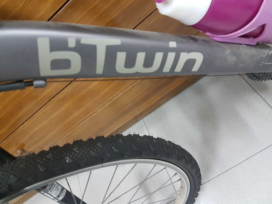 Bicicleta b'Twin Mulher com Capacete e Luvas