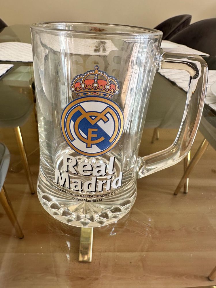 Caneca oficial Real Madrid