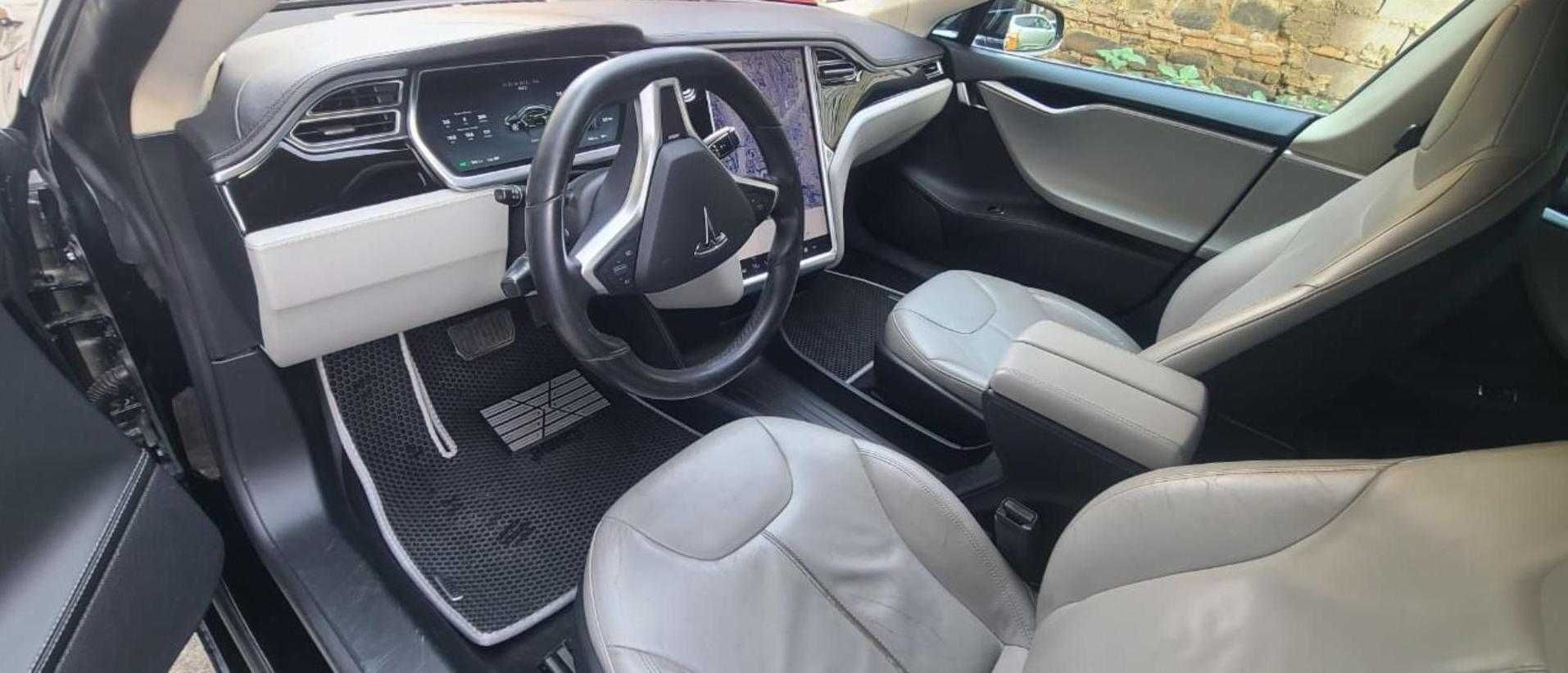 Tesla model s 2015