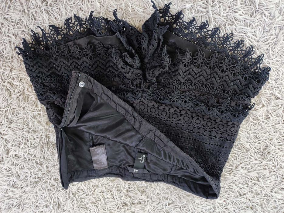Czarne koronkowe szorty/spodenki H&M