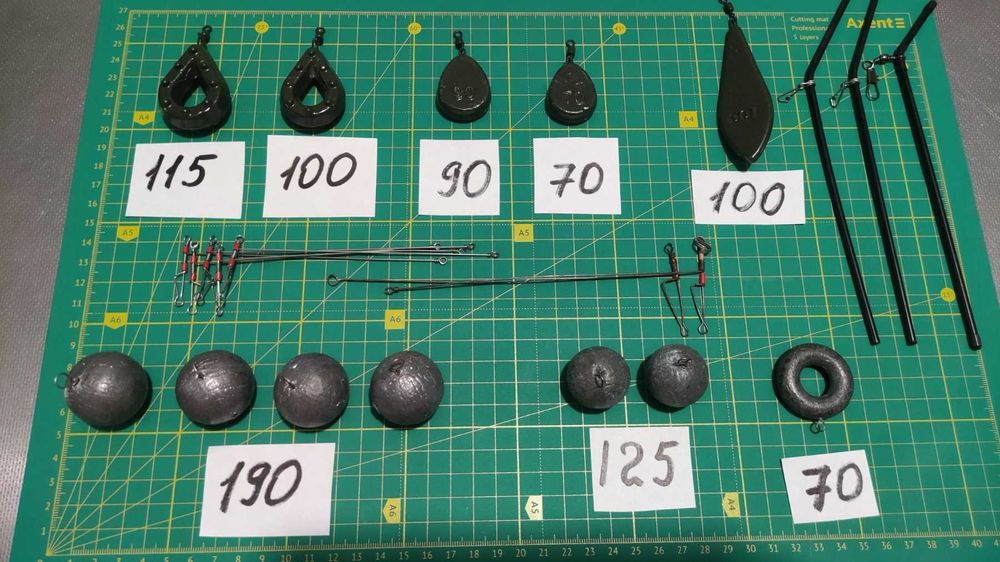 Годівниці різні /кормушки разные