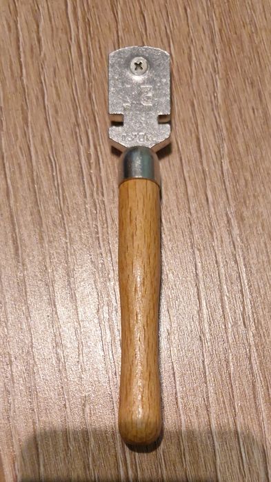 Nóż do cięcia szkła