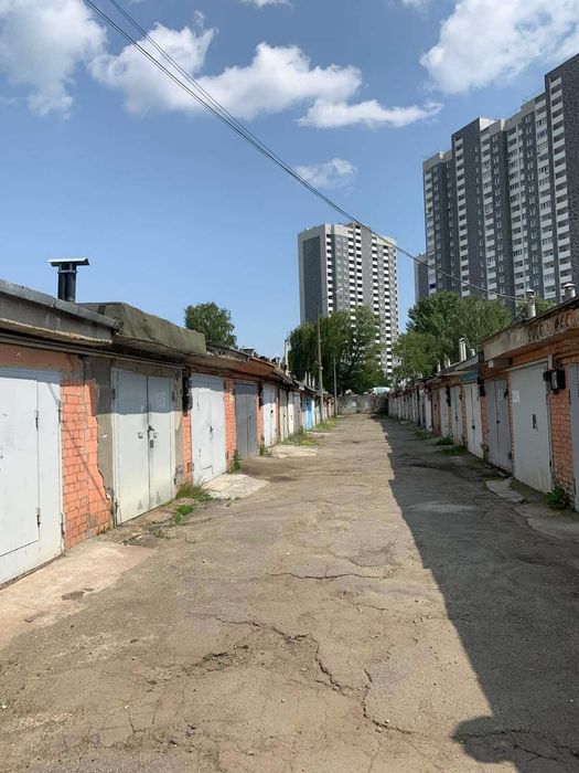 Продам цегляний гараж, ГБК "Либідь", Коноплянська 9-А, Оболонь