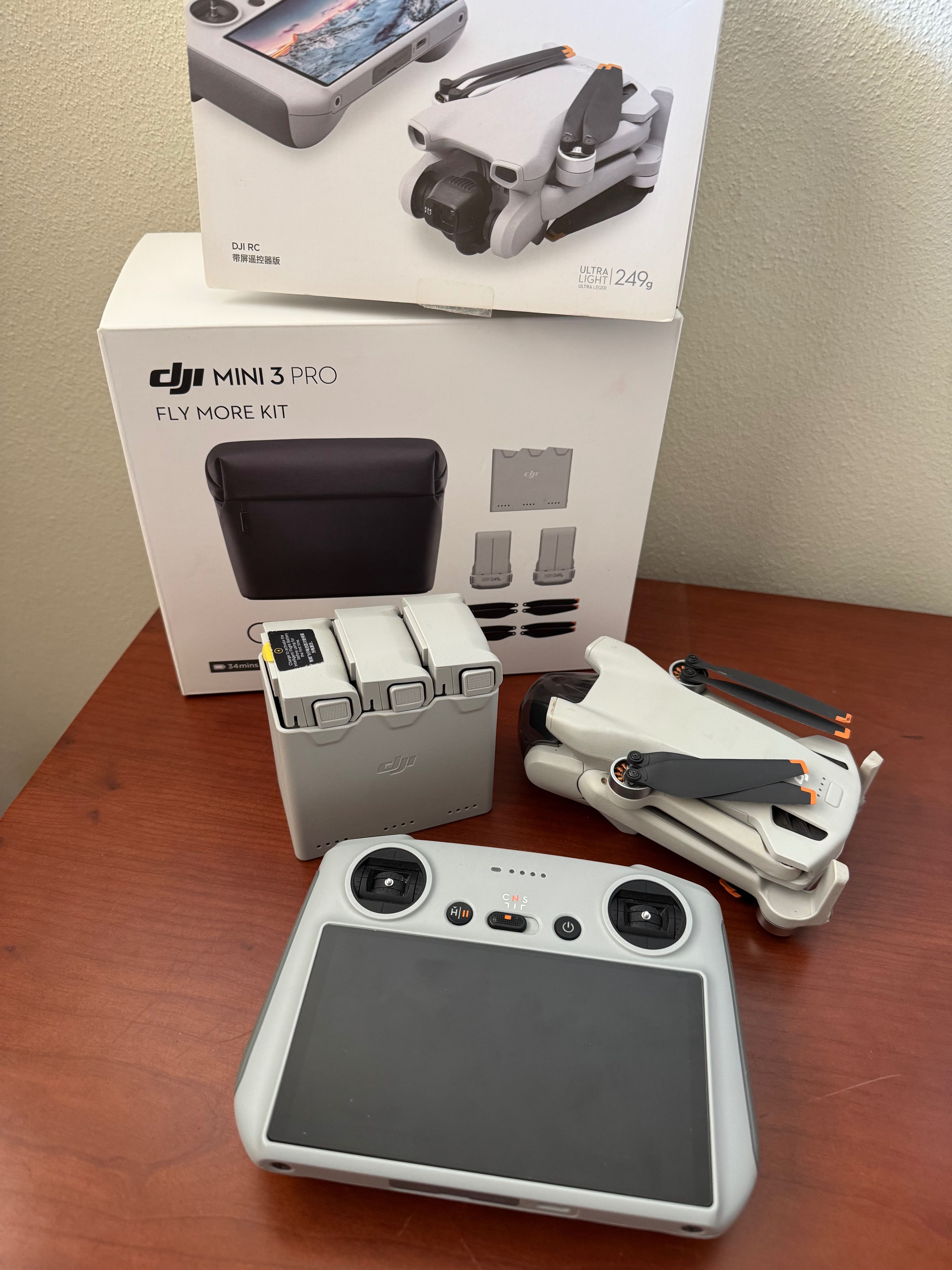 DJI Mini 3 Fly More Combo