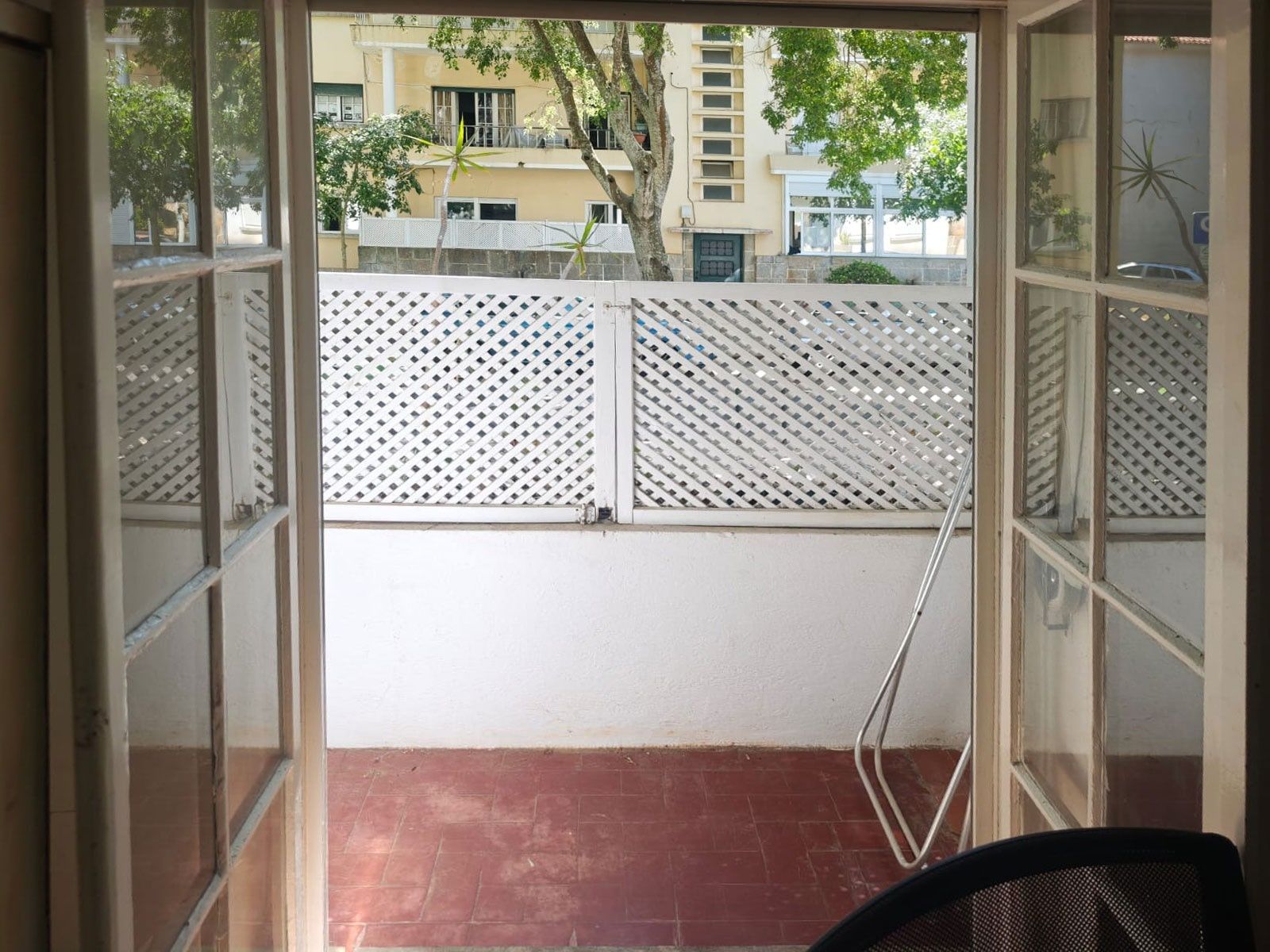 Quarto em cascais junto ao tribunal