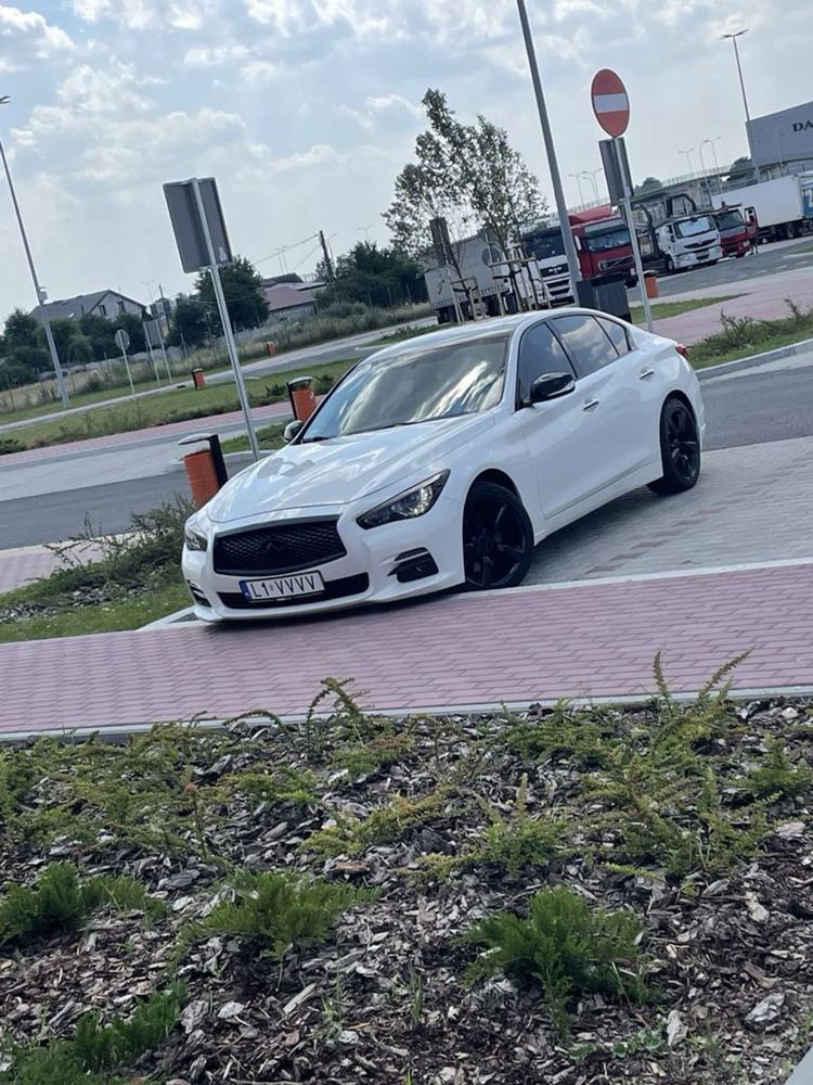 Sprzedam Infiniti Q50 3.7 v6