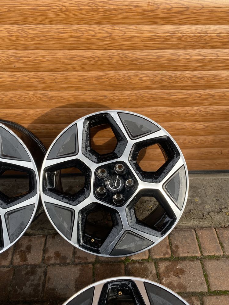 Komplet felg aluminiowych Opel Astra L 5x108 18' wysyłka!