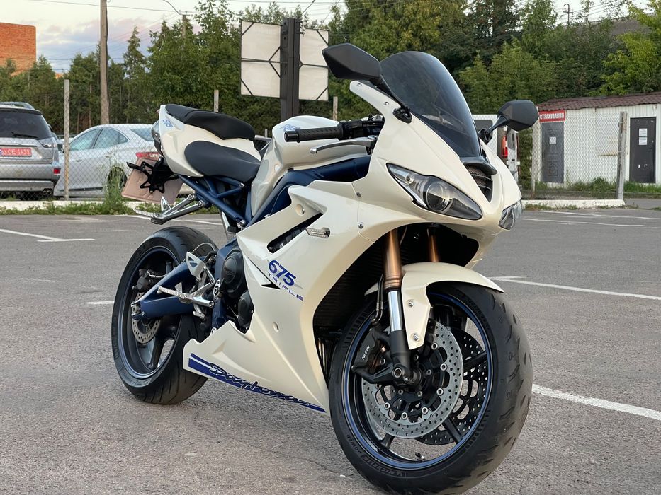 Мотоцикл TRIUMPH Daytona 675