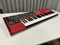 Clavia Nord Lead 4