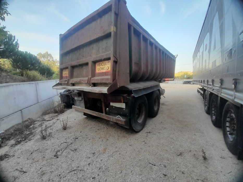 Semi-reboque basculante Montenegro