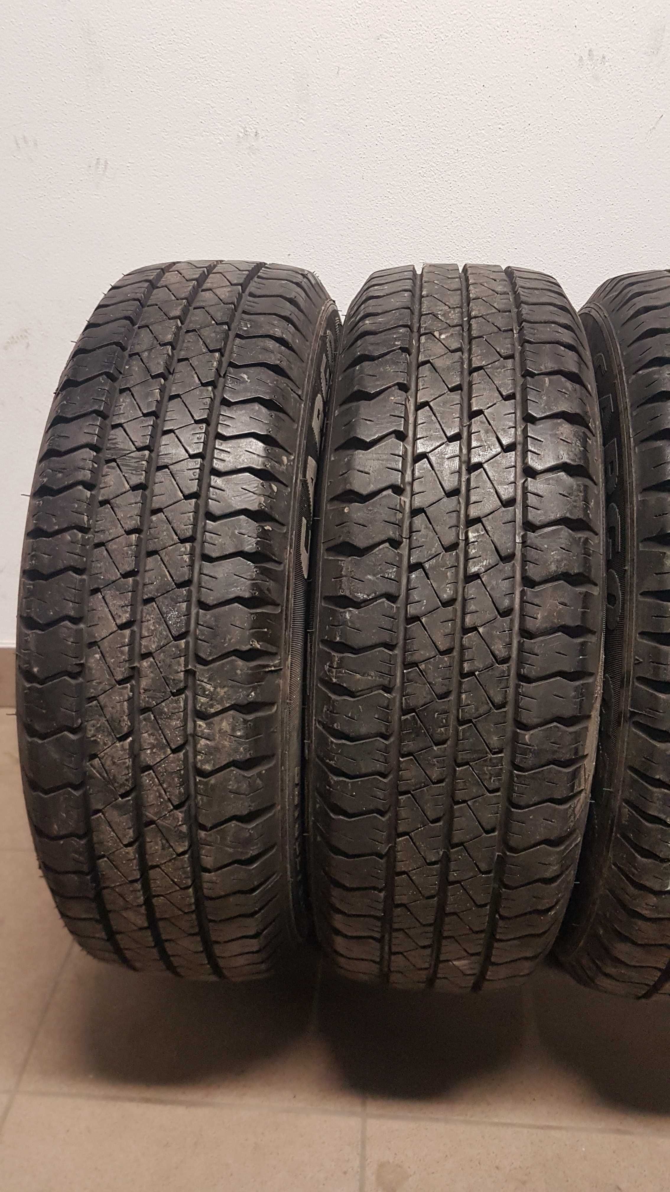 Goodyear Cargo G26 195/70/15 C