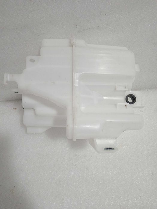 TOYOTA RAV4 IV бачок омивача HLC-33159 060851-663