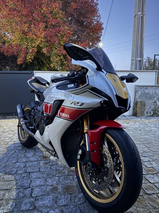 Yamaha r1 60th Anniversary! Apenas 4800 quilometros!