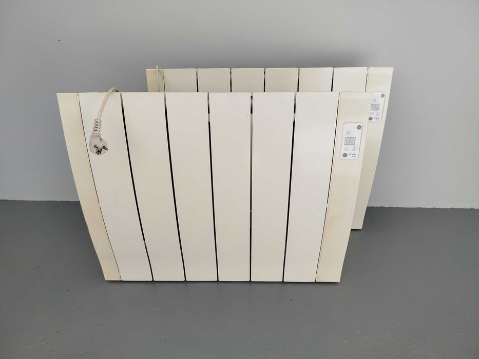 Emissores Térmicos Fluído 1000W Equation Ecotec Pro