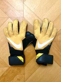 Вратарские перчатки Nike Vapor Grip