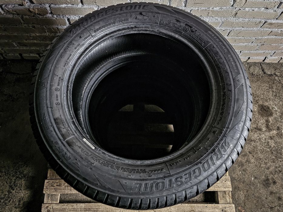 Зимові 225/60r18 Bridgestone | 7mm | 2023 | Преміум шини | Ідеальні