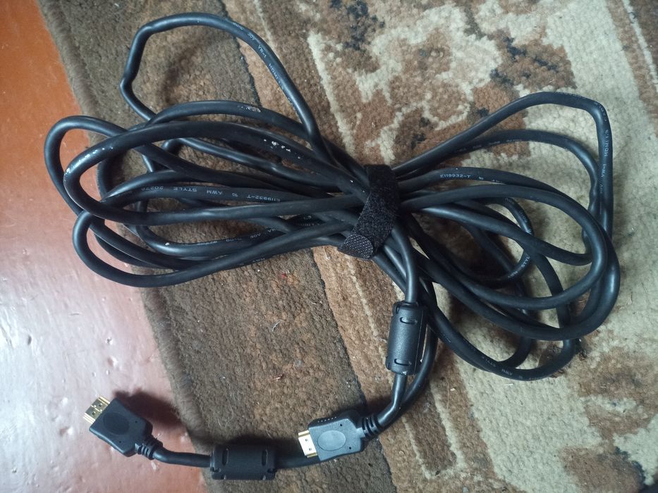 HDMI cable 4 метра.