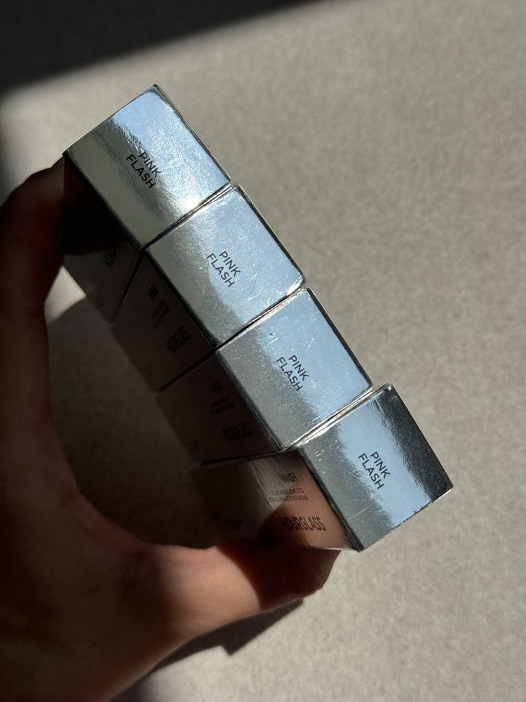 Hourglass vanish хайлайтер стік з браком