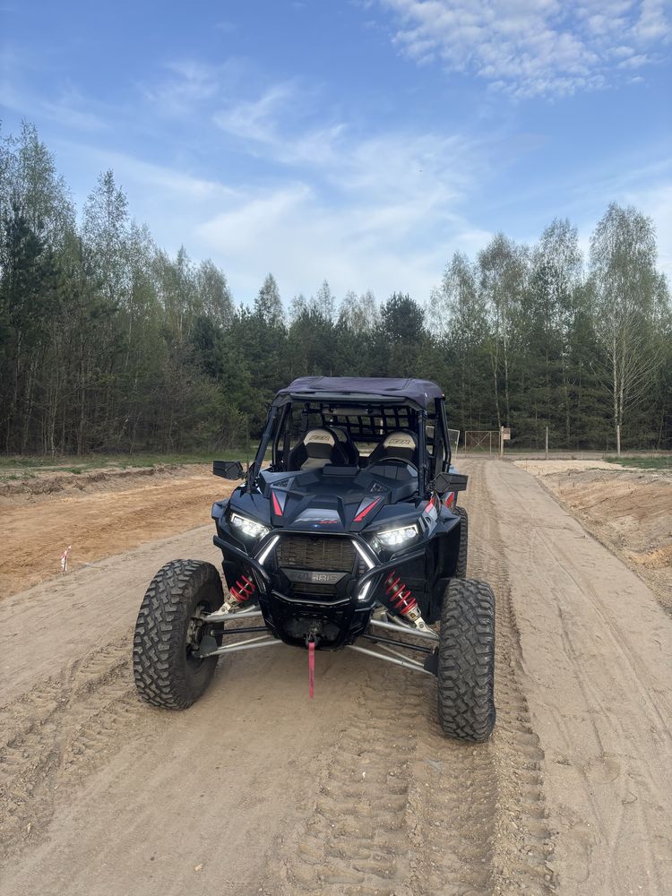 Polaris rzr 1000 xp4